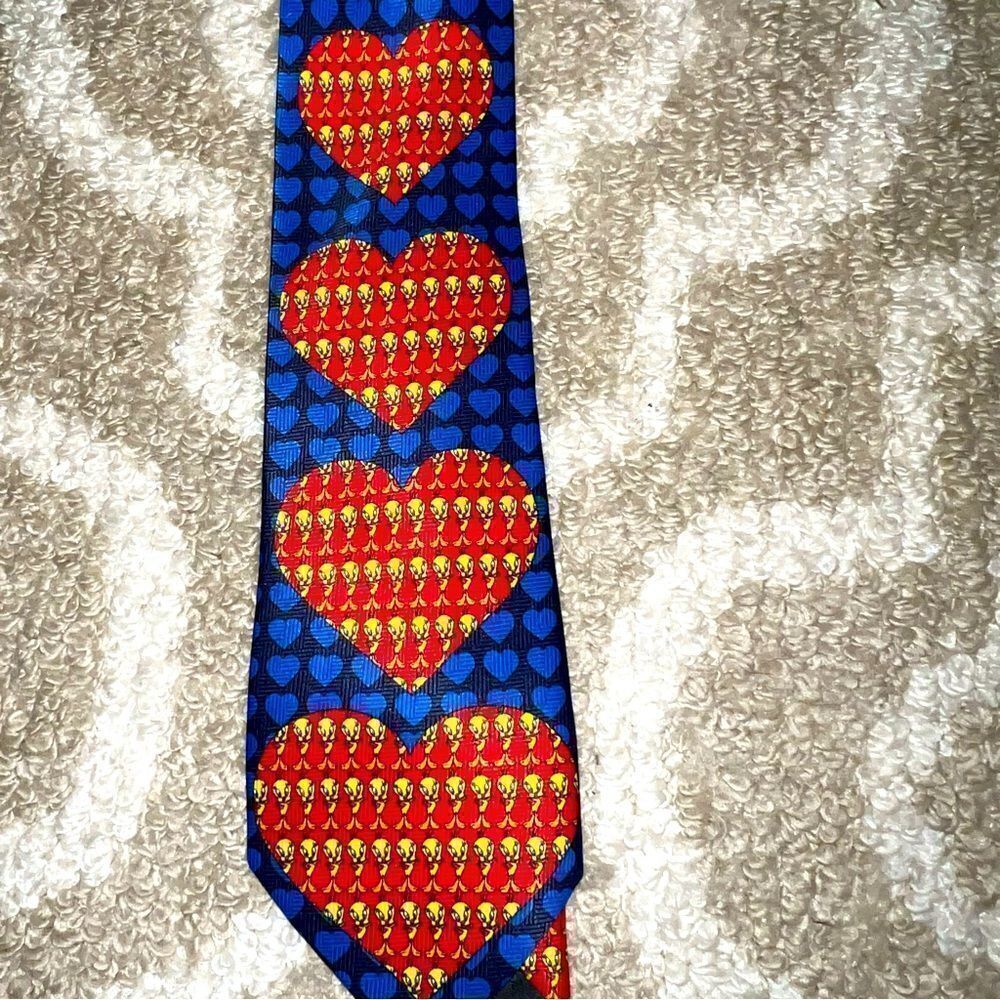 Looney Tunes tweetie bird tie